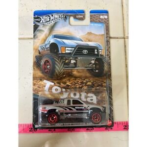 Hot Wheels Silver Series‎ Toyota Tundra Off Road Truck 5/5 GDG44